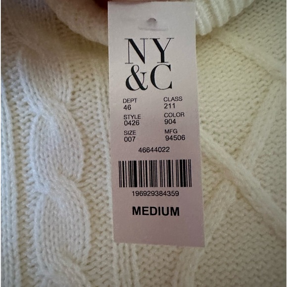 NY&Co Turtleneck - Picture 5 of 6